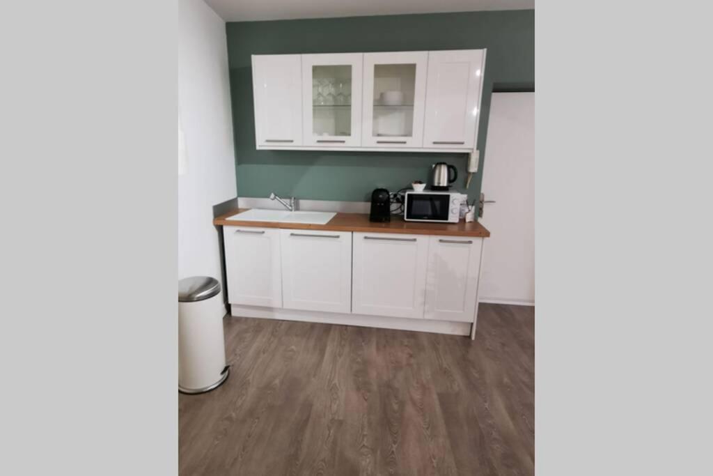 Appartement F2 Cosy Proche De L'Hyper Centre カーン エクステリア 写真