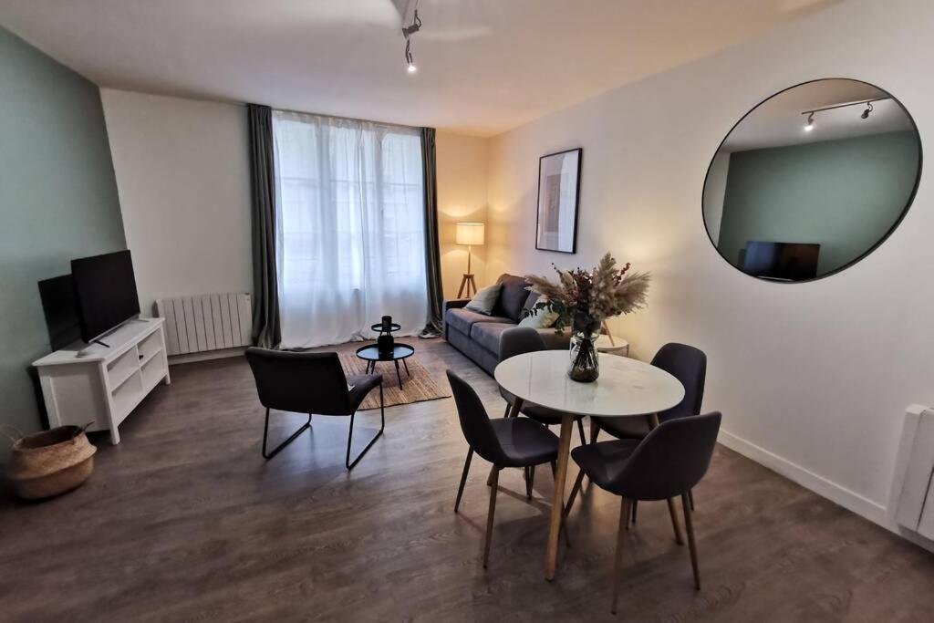 Appartement F2 Cosy Proche De L'Hyper Centre カーン エクステリア 写真